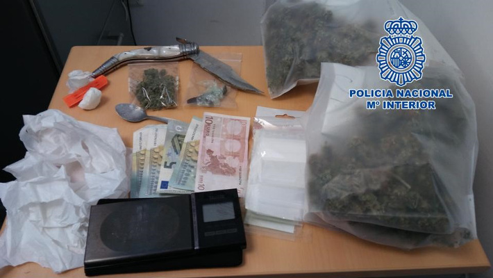 Desarticulado un punto de venta de droga en un domicilio de Motril